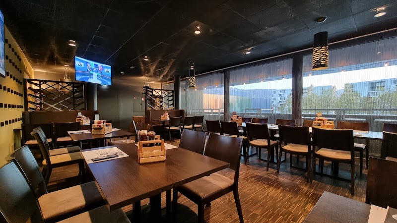 67 Sixtyseven Sportsbar – Bar Restaurant in Zug