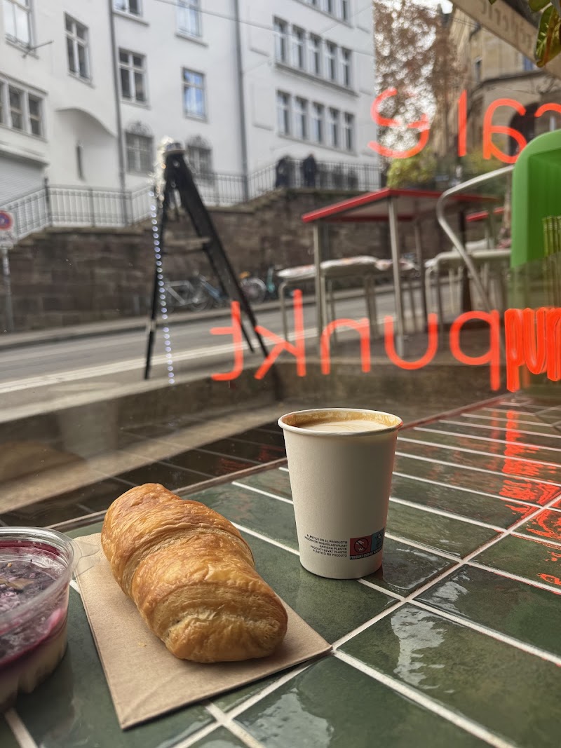 Café PUNKT | veganes Café und Snacks – Café Restaurant in Basel