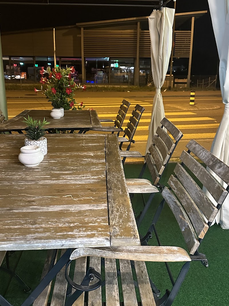 FLUG IMBISS – Restaurant in Kloten
