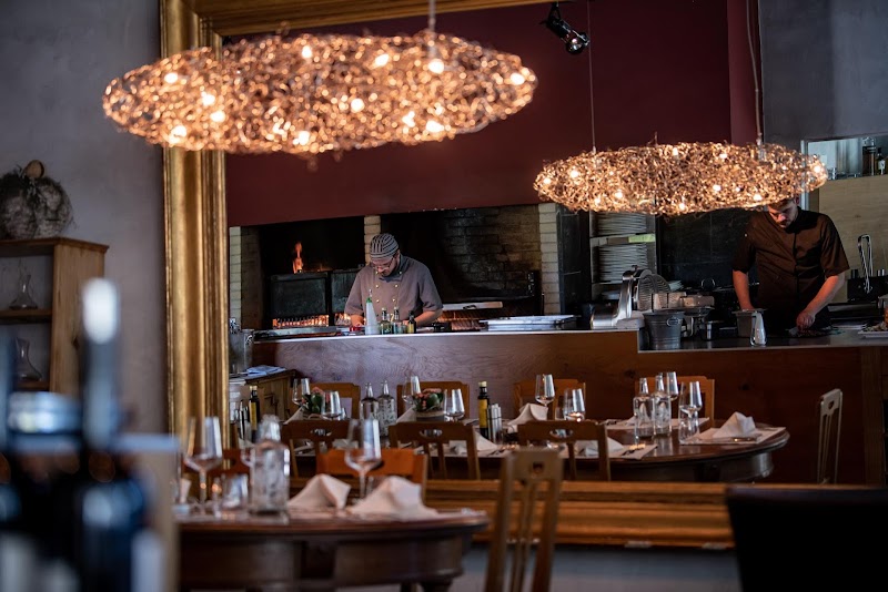 Grandis Ustria da Vin – Weinbar Restaurant in Laax