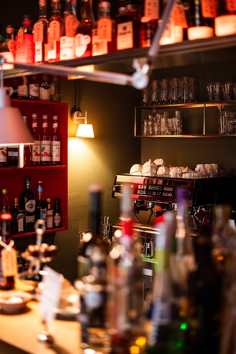 Lina's Bar – Bar Restaurant in Winterthur