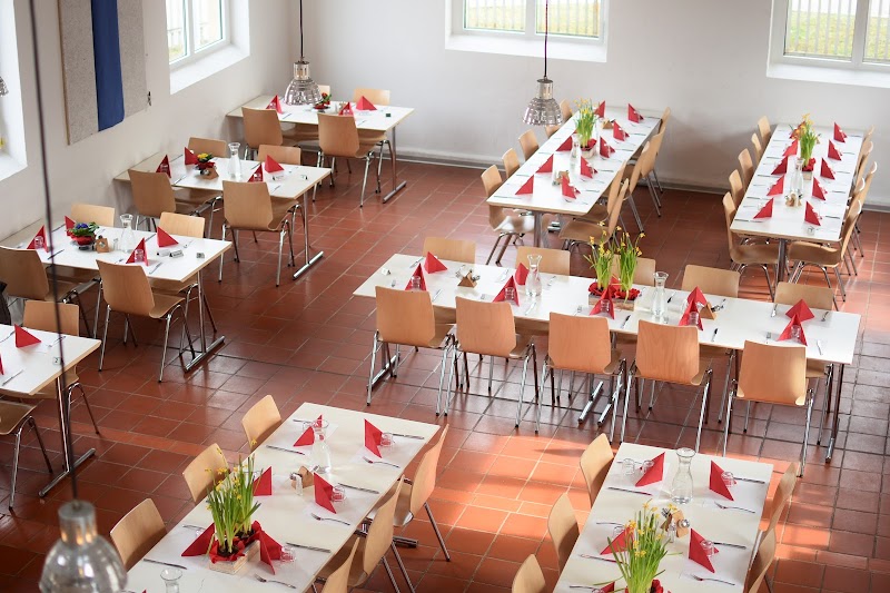 Restaurant Eulachstrand | Läbesruum – Restaurant in Winterthur